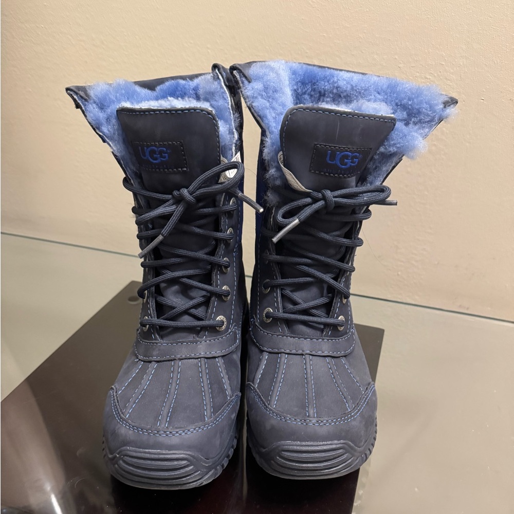 💙💙 UGGS 💙💙 - Picture 4 of 7
